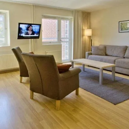 Aparthotel Hellsten 3*