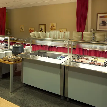 Aparthotel Hellsten 3*