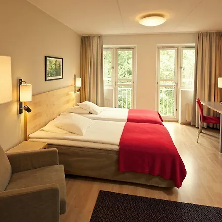 Aparthotel Hellsten 3*