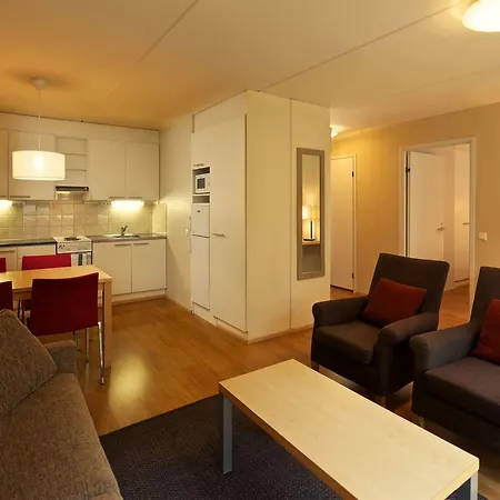 Aparthotel Hellsten 3*