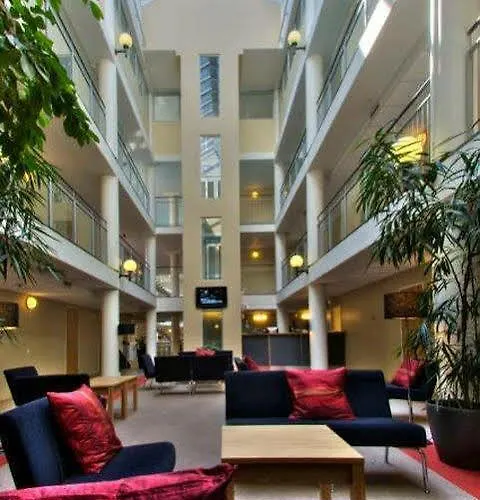 מלון דירות Hellsten אספו